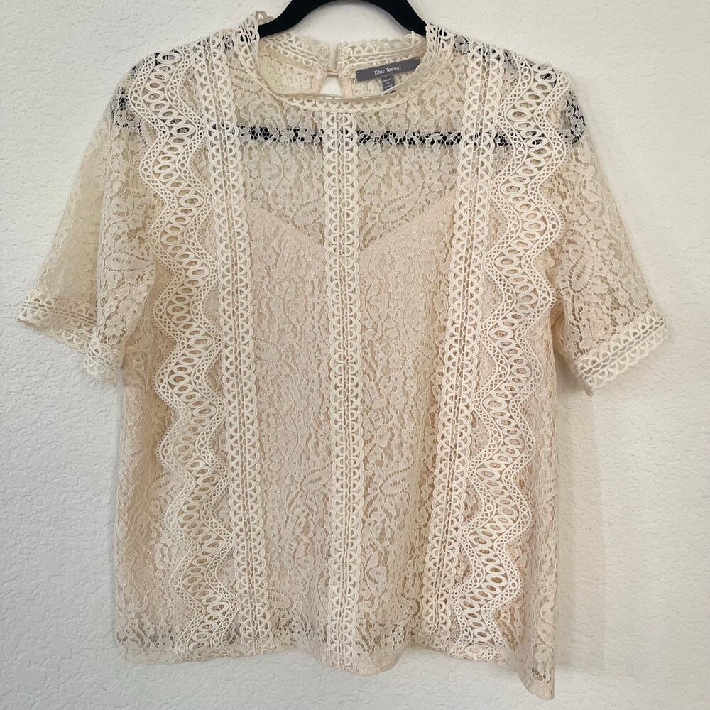 Boho Cream Lace Blouse Mock Neck Short Sleeve attached inner lining Size M